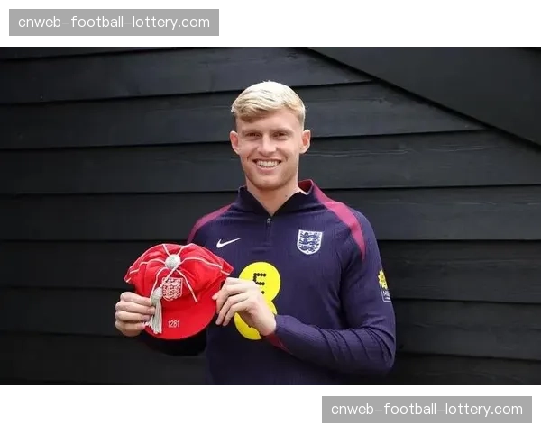 曼联已与埃弗顿后卫布兰斯韦特团队会谈，球员本人愿意加盟